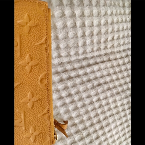 SOLD Auth Louis Vuitton Empreinte insert wallet - Picture 4 of 8